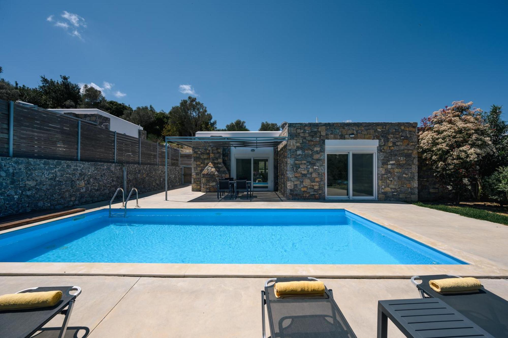 Villa Kalostous
